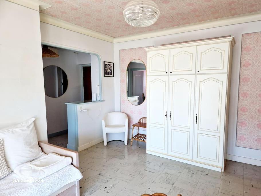 Cozy Studio, Sea View, Old Town, Near Beaches Antibes Luaran gambar